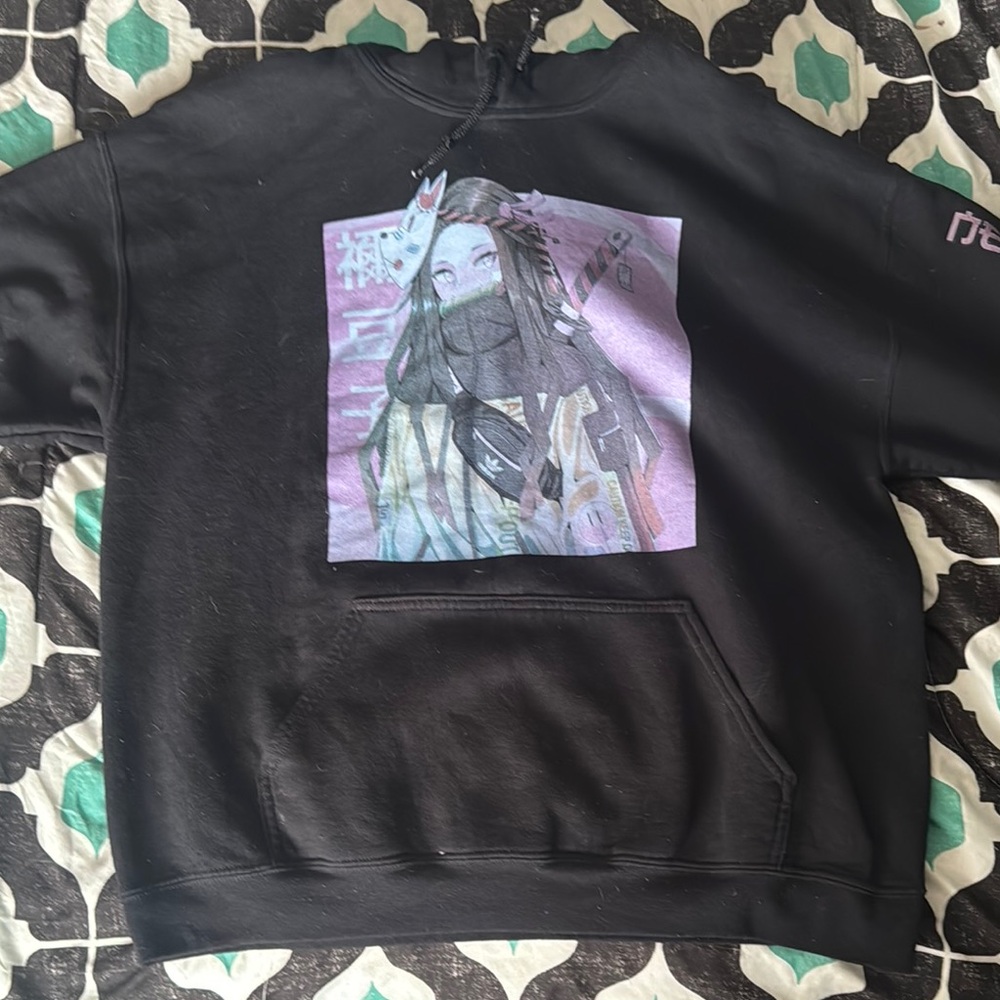 Black Graphic Woman Sweater